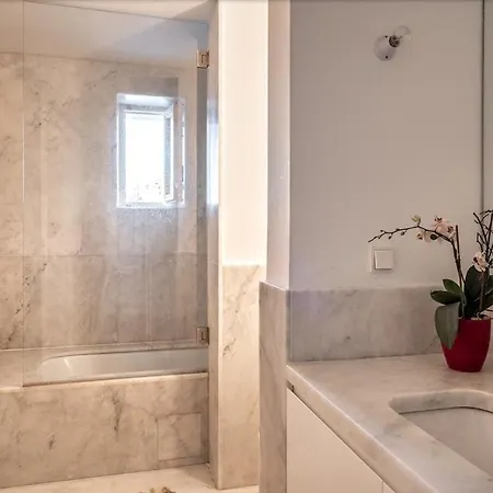 Chalet Quinta Do Griffo With Oceanview, Spa, Heated Pool