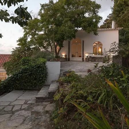Quinta Do Griffo With Oceanview, Spa, Heated Pool Colares